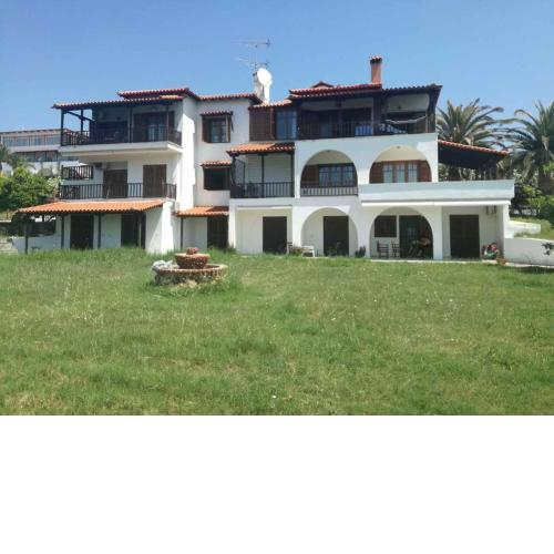 Sirocco Seaview Apartments