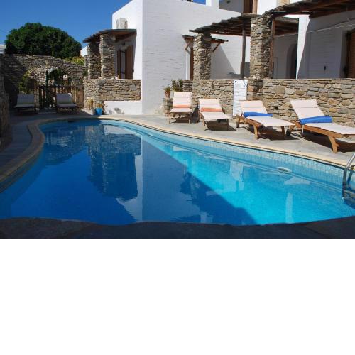 Siroco's Rooms And Studios