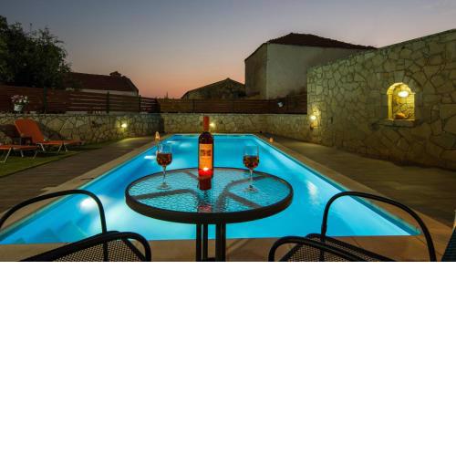Skandalis Apartments