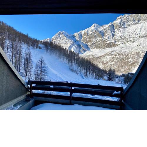Ski in - Ski out Family Studio in the heart of Matterhorn resort