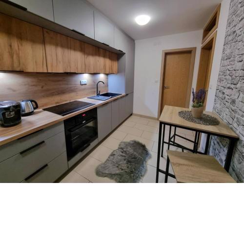 SKI Makov - Apartmány Javorník a Čerenka