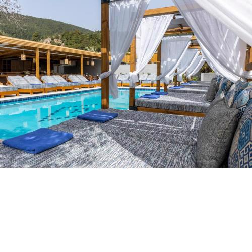 Skiathos Thalassa, Philian Collection