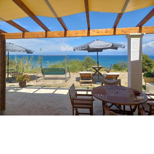 Sklavenitis Panoramic Seaview Beach Apartment