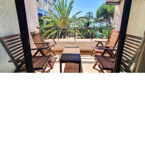 SKOL 233. Wonderful Two Bedroom Apartment in Marbella Center.