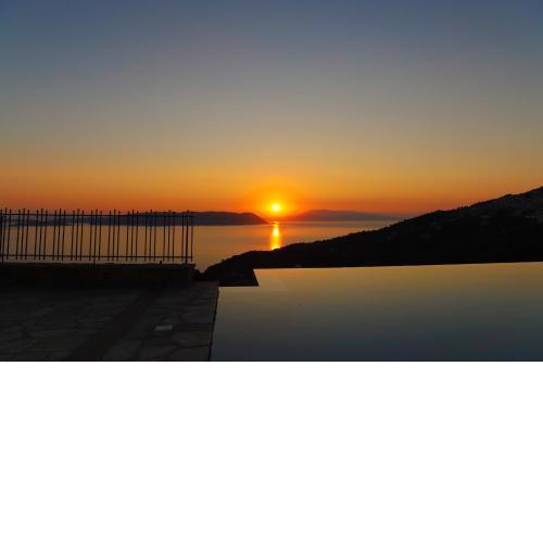 Skopelos Rodon Luxury Villas