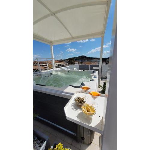 Skyfive Earth Apartment