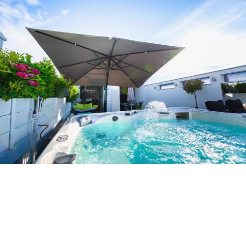Skygarden Budapest - Luxury Penthouse With Private Jakuzzi Gym Sauna