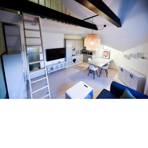 SKYHIGH STUDIO STP