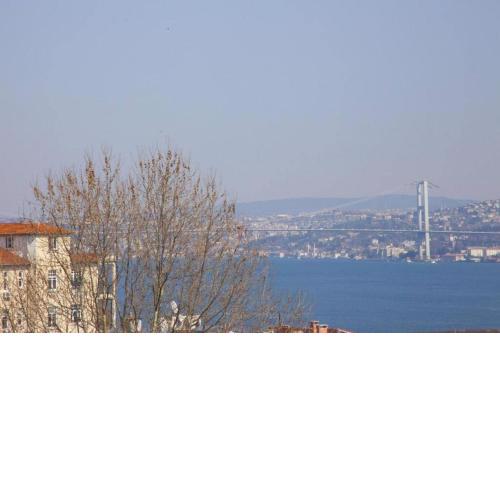 Sleek and Central Duplex House in Beyoglu