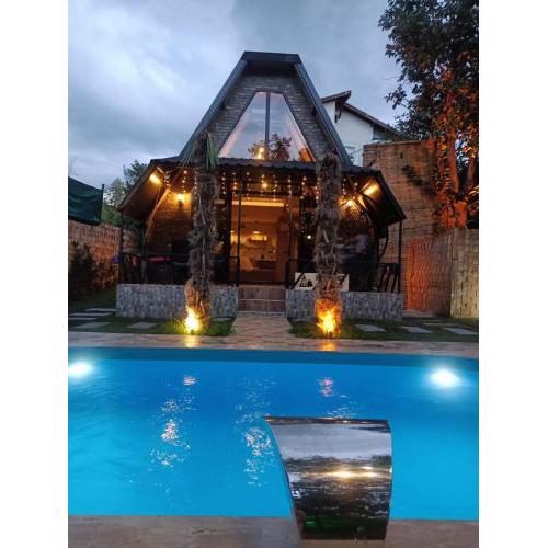 Sleek Bungalow with Heated Pool near Sapanca Lake