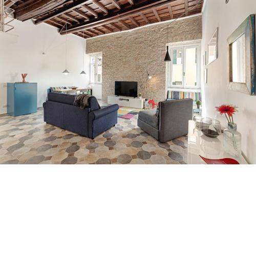 Sleek flat 4 guests 450mt from the Colosseum