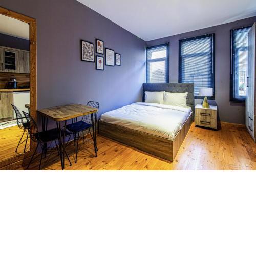 Sleek Studio Flat Close to Kennedy Avenue in Fatih
