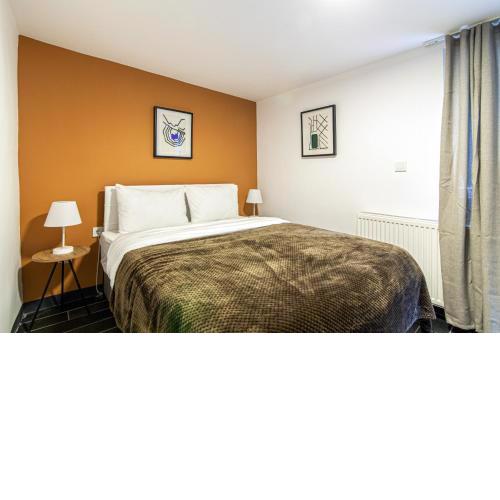 Sleek Studio Flat with Backyard in Balat