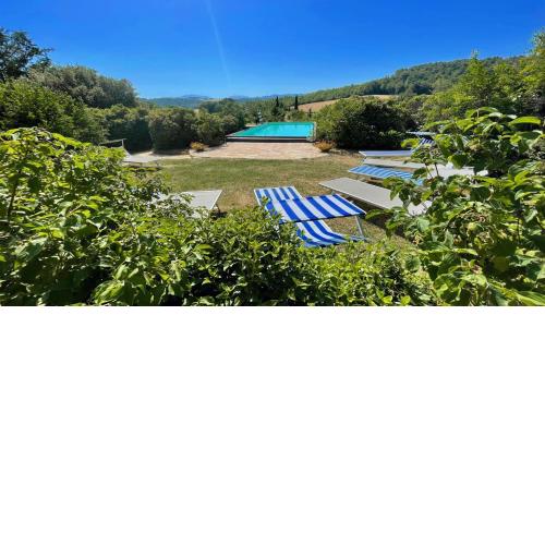 Sleeps 11 - amazing scenery all around - exc villa, pool grounds - pool house