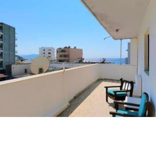 Small apartment (studio) in town with sea view