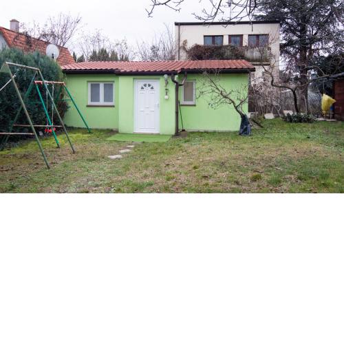 Small-comfy Guest House in Donaustadt garden - Not SHARED!