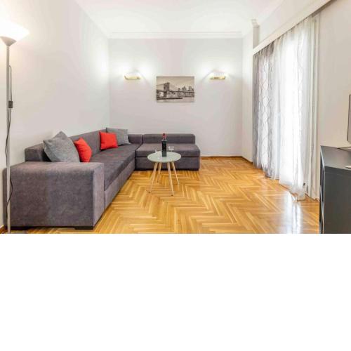 Small+sweet apartment center Athens