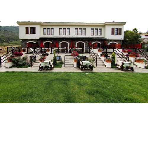 Smaragdi Luxury Apartments