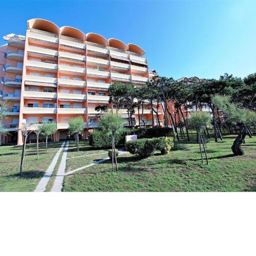 Snug apartment in Porto Santa Margherita with garden