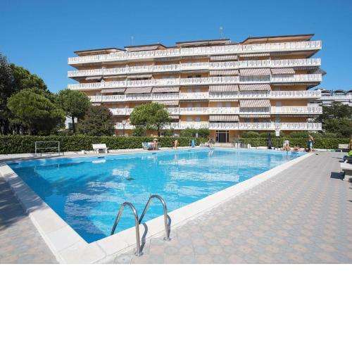 Snug holiday home in Porto Santa Margherita with terrace
