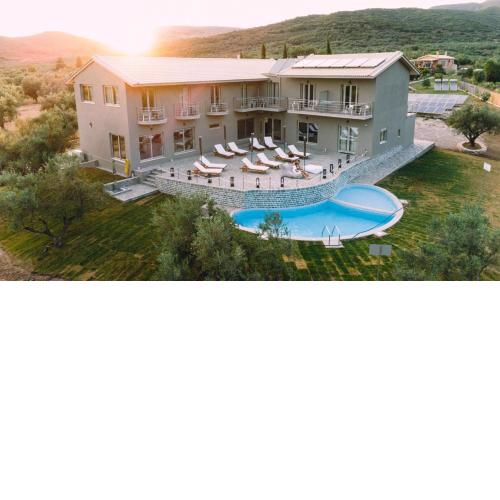 Socrates Organic Village - Wild Olive