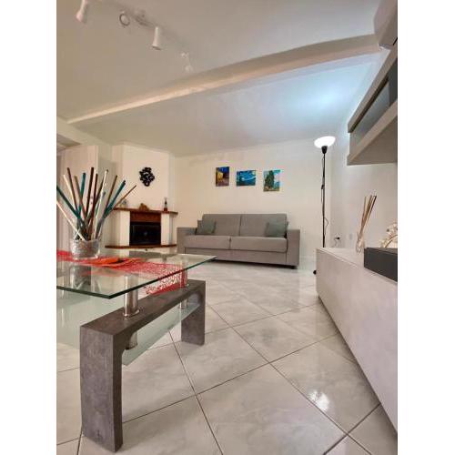 Sofì House-Appartamento in Villa con Piscina