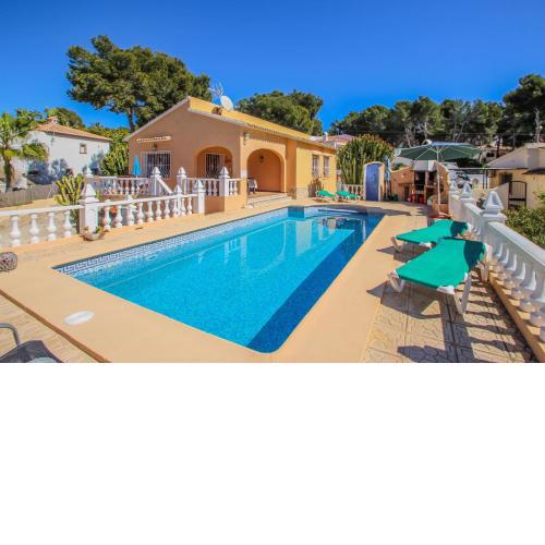 Sofia - holiday home with private swimming pool in Moraira