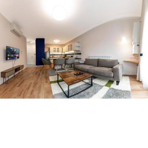 Sofia Apartment with Free Parking