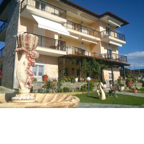 Sofia & Lakis House