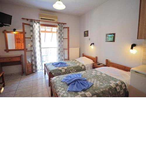 SOFIA S DROSSIA STUDIOS AND APARTMENT