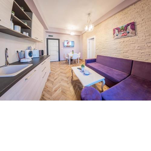 Sofia Violet Life Apartment