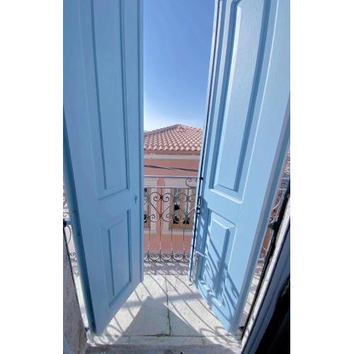 Soho Ayvalık (Tarihi Gülsün Hanım konağı)