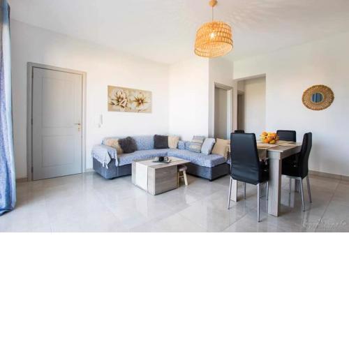 Soleil Apt 2