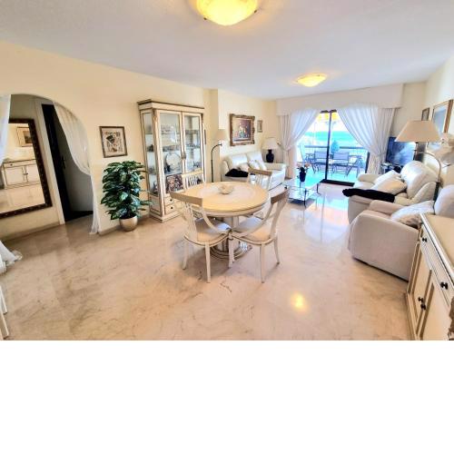 Solvillas Front Sea Views With Swimming Pool