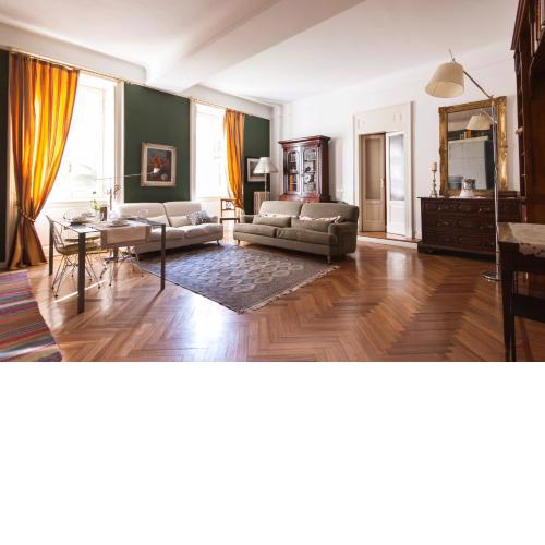 Sophisticated apt near Duomo