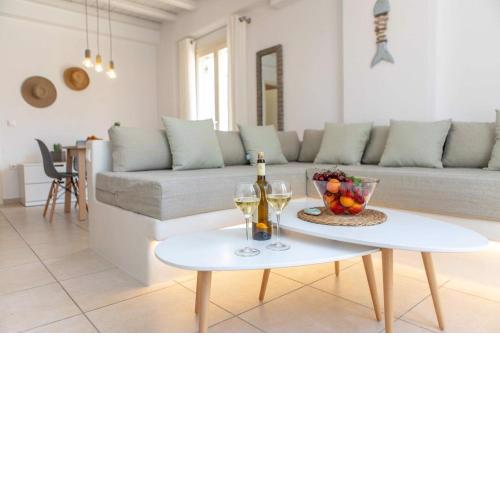 Sorokos Suite 8