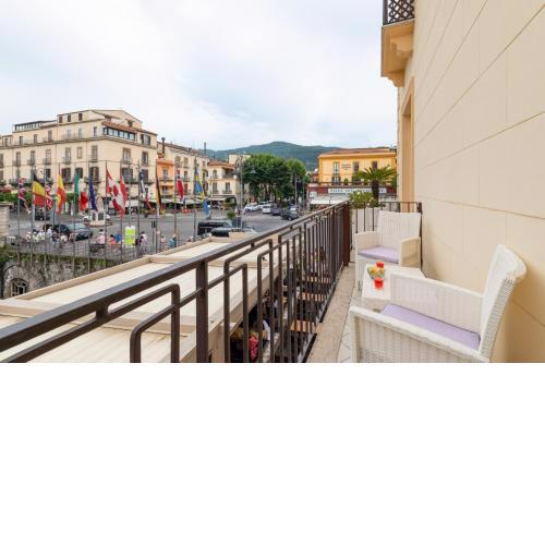 SORRENTO - Posizione unica nella piazza principale