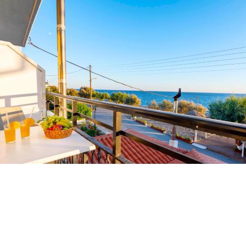 Soso's Apartments -Vacations Next to the Beach