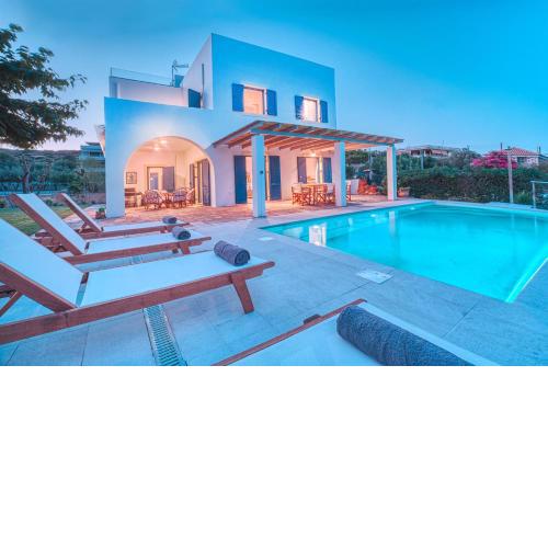 Sounio White & Blue Villa family friendly