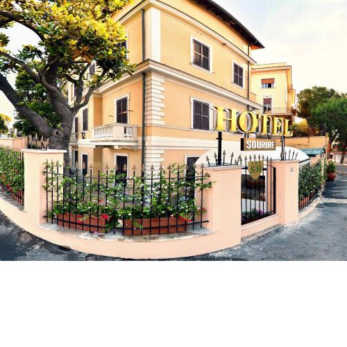 Sourire Hotel