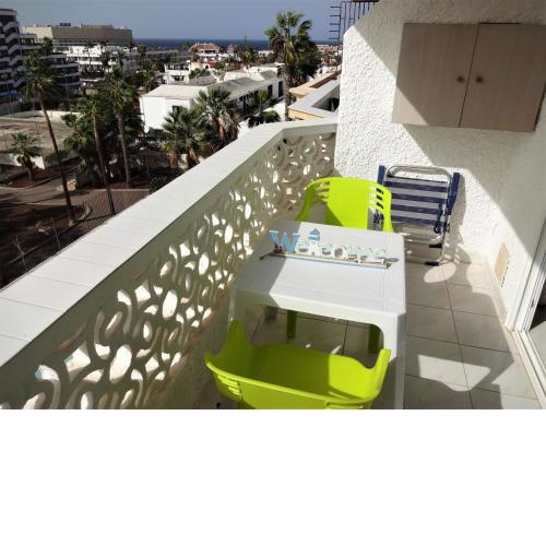South facing with sea view and WIFI in Playa Honda heart of Las Americas