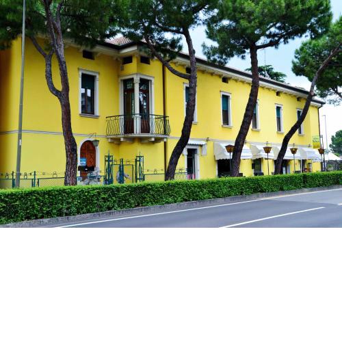 South Garda Suites