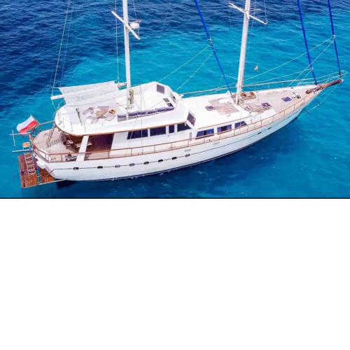 Spacious 24Meters Long Yacht Lagaro / 5 Cabins