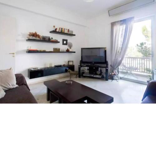 Spacious 2b/r Stay at Glyfada's Center