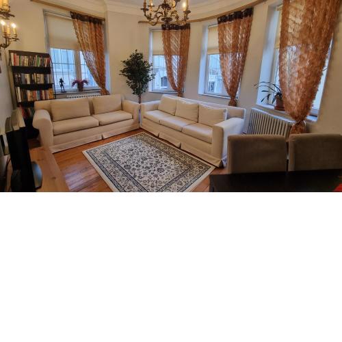 Spacious and Bright Three Bedroom Apartment by Happy Homes İstanbul