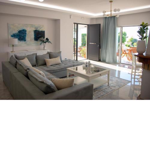 Spacious apartment in a quite area near Rethymno