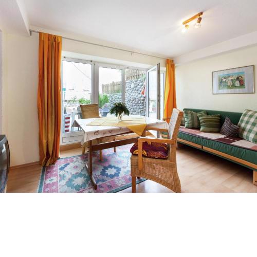 Spacious Apartment in L ngenfeld near tz Valley Alps
