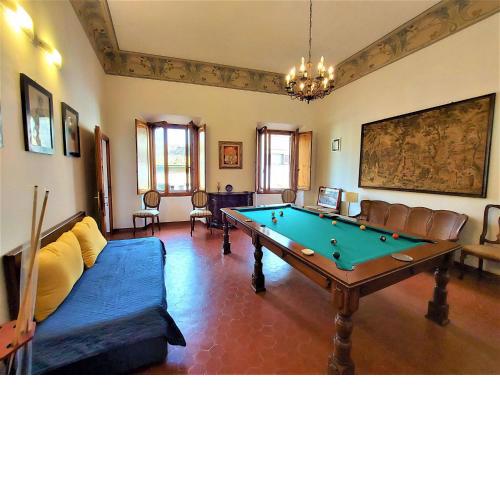Spacious apartment in Volterra in the historic centre