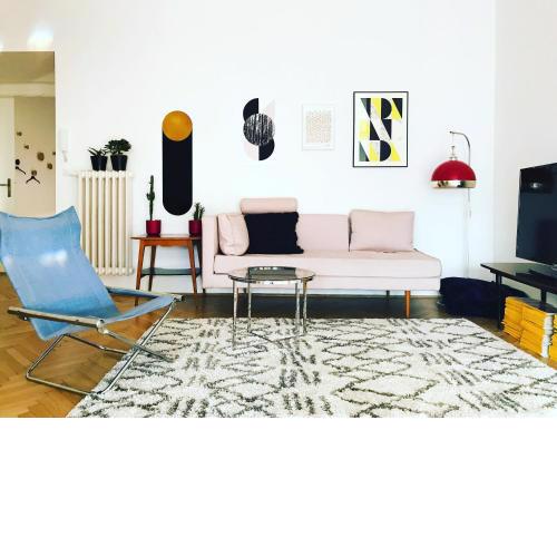 Spacious Bauhaus icon flat with fitness room in Central Buda, close to the river and Margaret island