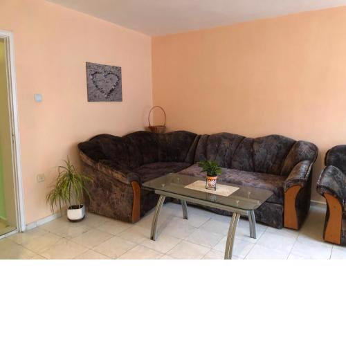Spacious beautiful apartment - prime location